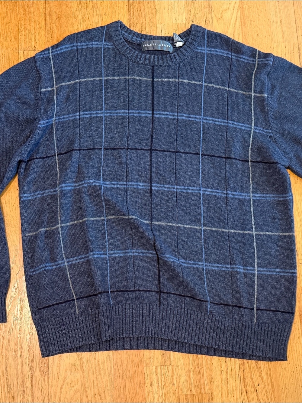 Oscar de la Renta Men’s Navy Windowpane Crewneck Sweater
